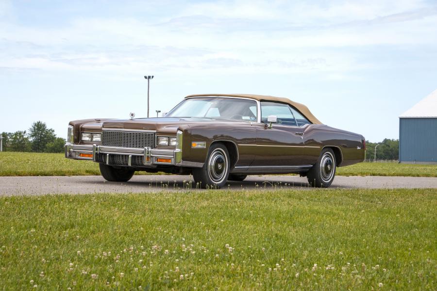  Cadillac Fleetwood Eldorado Convertible (L67) 1976 года  (фото 17 из 40)